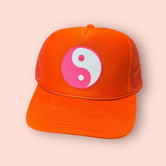 Ying Yang Trucker Hat - Shophippiesonly