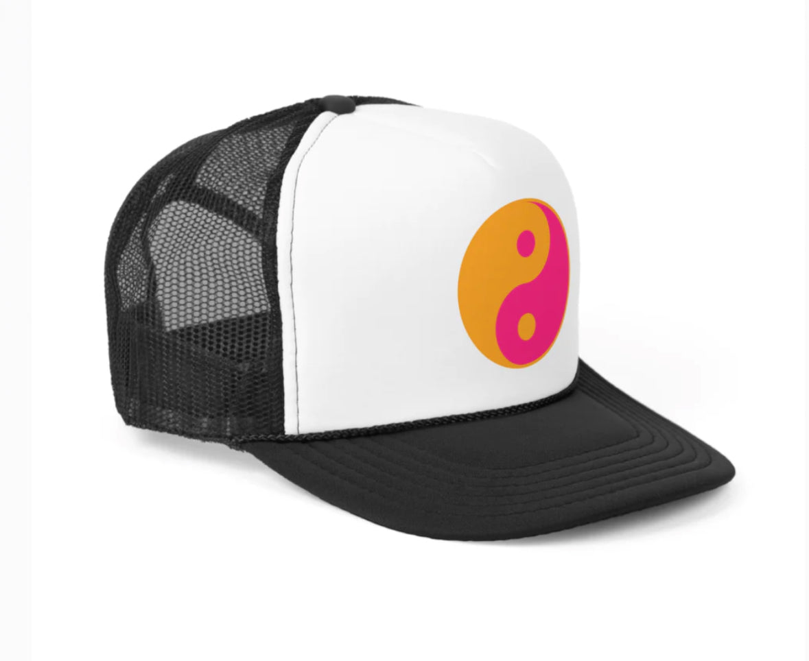 Ying Yang Trucker Hat - Shophippiesonly